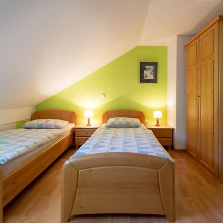 Apartments Jaka Dolenjske Toplice Phòng bức ảnh