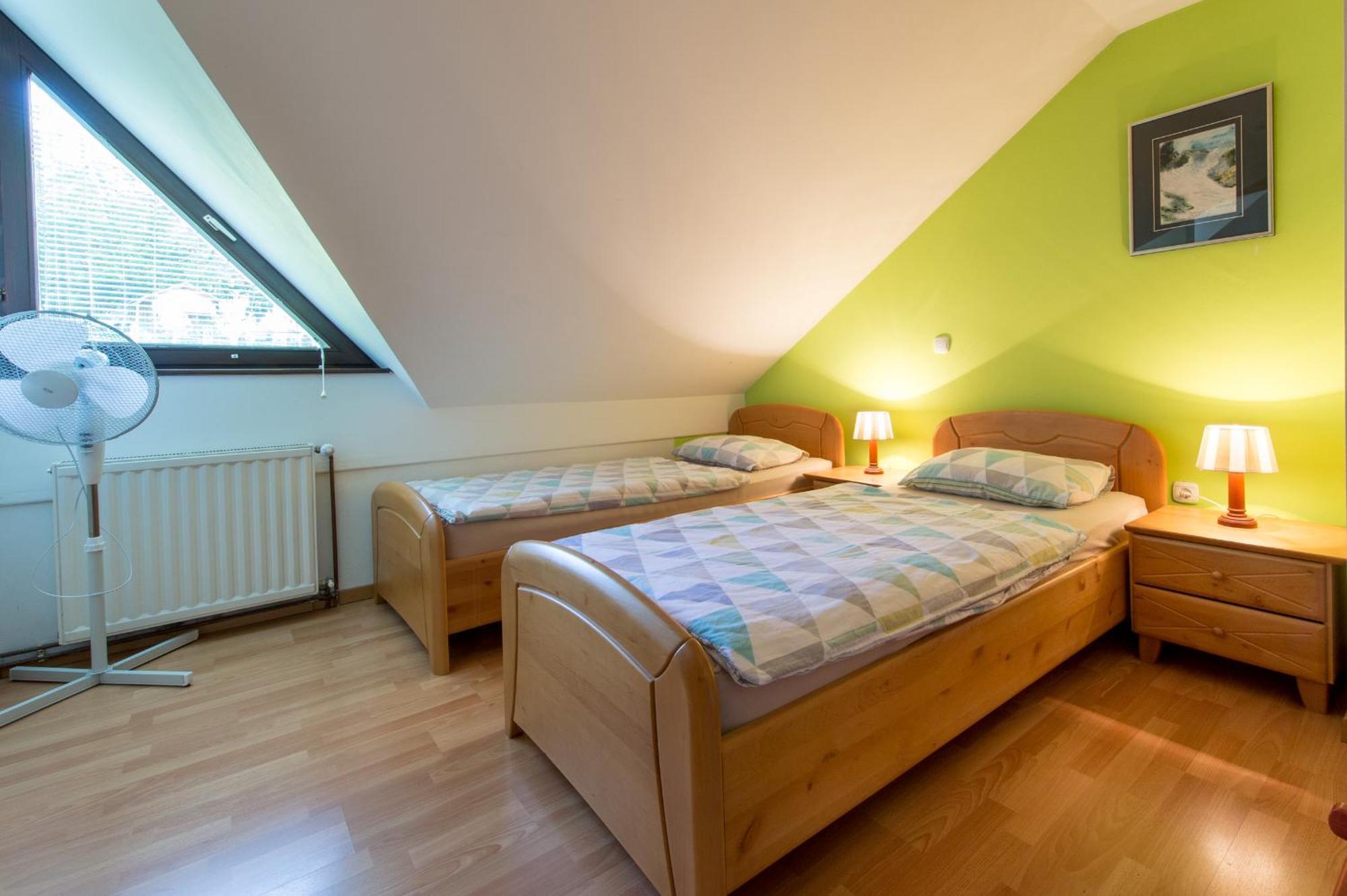Apartments Jaka Dolenjske Toplice Phòng bức ảnh