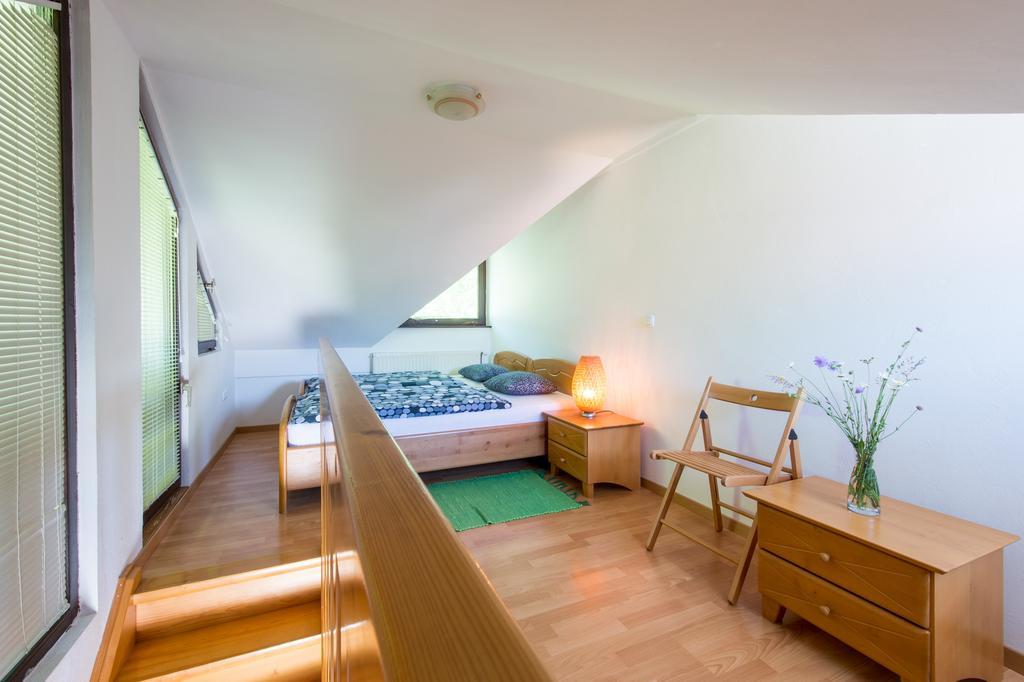 Apartments Jaka Dolenjske Toplice Ngoại thất bức ảnh
